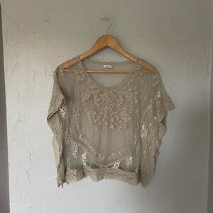 Kimchi Blue Women's Cream Tan Boho Sheer Lace Embroidered Flowy Blouse sz S